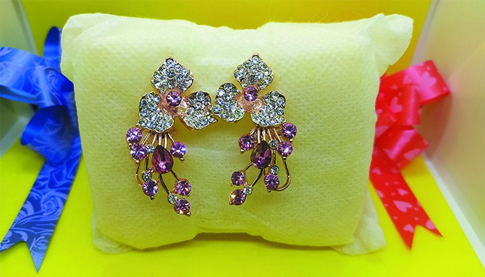 ডায়মন্ড কাট স্টোন সেটিং  কানের দুল