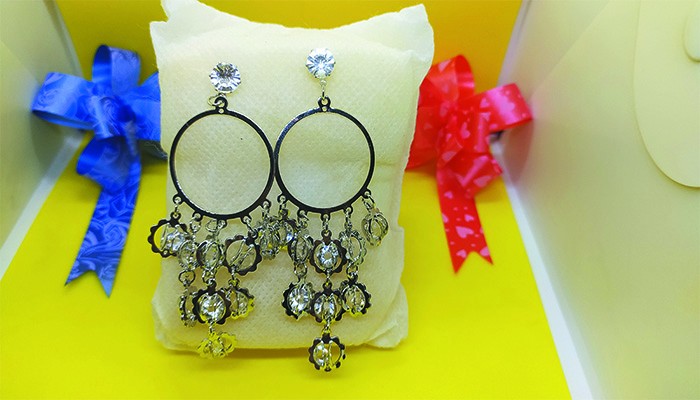 মেটাল বেস ইয়ার রিং..