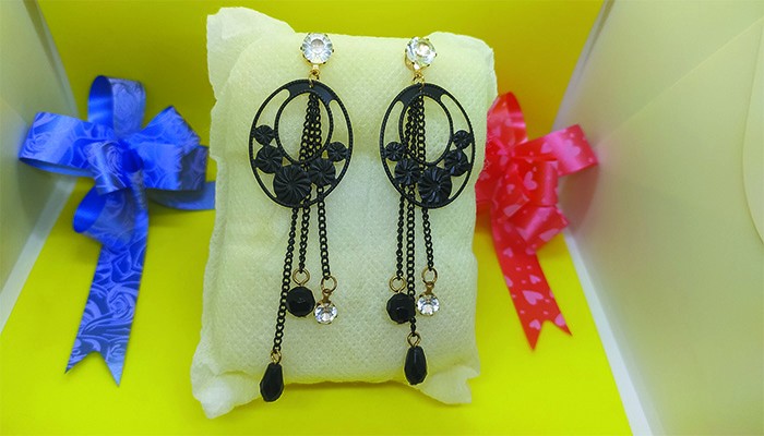 মেটাল বেস ইয়ার রিং